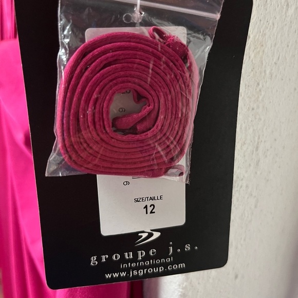 JS Boutique Elegant Pink Strapless Gown - Picture 3 of 7